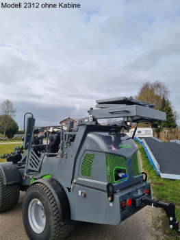 Hoflader L2312 und L2412 inkl. Schaufel und Staplerzinken